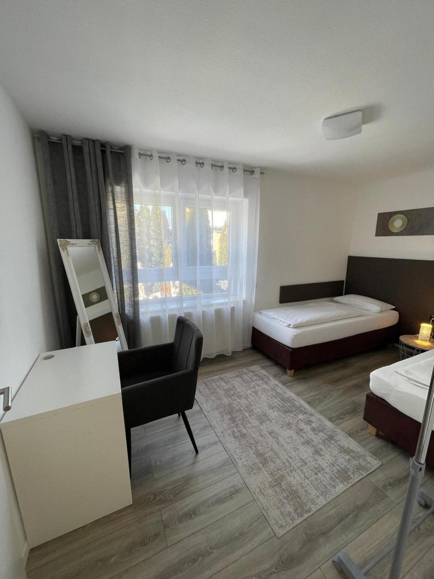 Zum Sternberg Apartment Münsingen Екстериор снимка